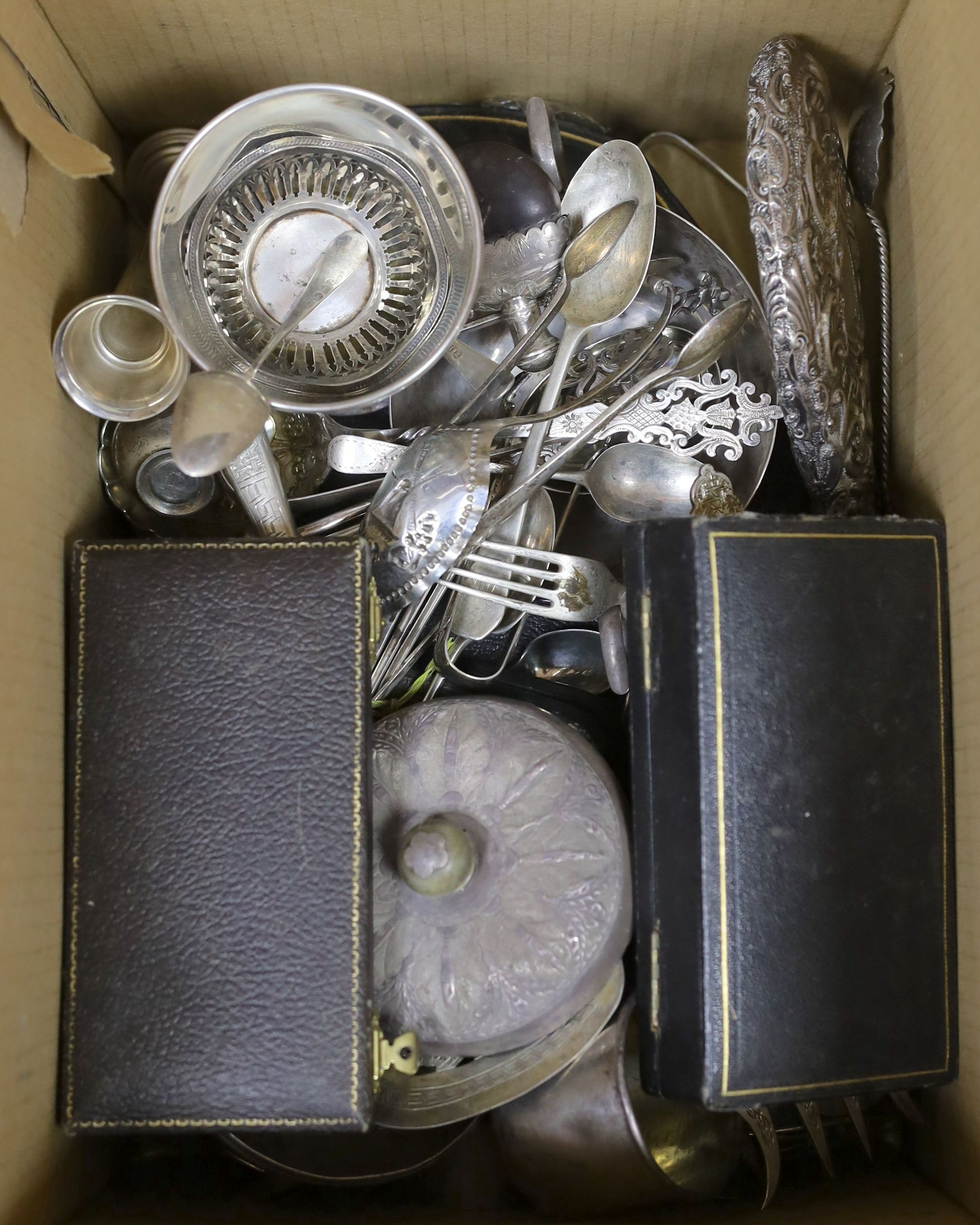 A collection of assorted sterling or silver items, including a cased set of five (ex 6) silver and tortoiseshell menu holders, bowls, mugs, flatware, three cased salts, pairs of serving spoons, etc and other white metal